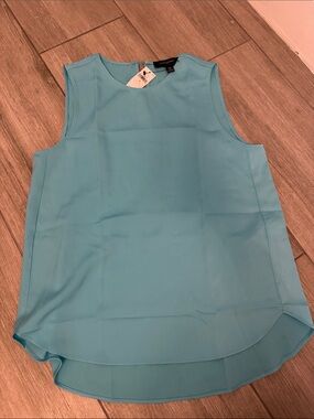 Banana Republic Light Aqua Sleeveless Crewneck Cami